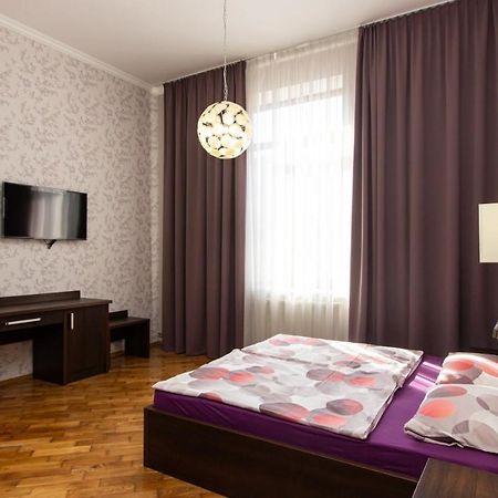 Апартаменти в центрі міста Ивано-Франковск Экстерьер фото
